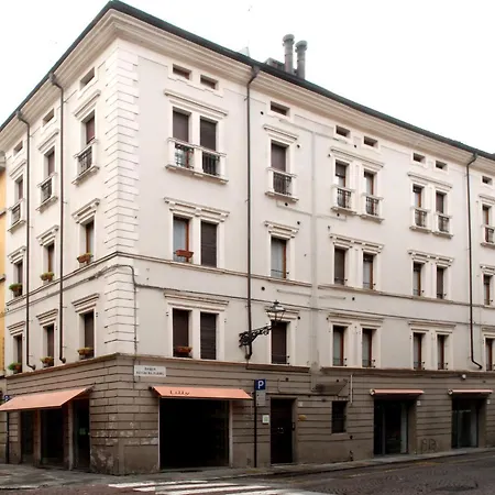 Ξενοδοχείο με διαμερίσματα Casa Riccio Da